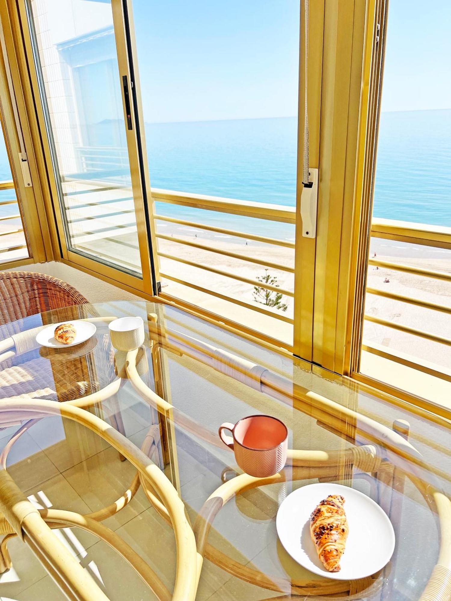 شقة Oasis Frente Al Mar. Parking Gratis إل كامبيلو المظهر الخارجي الصورة