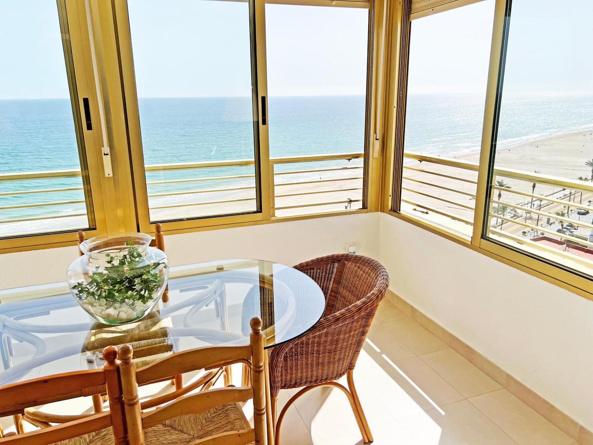 شقة Oasis Frente Al Mar. Parking Gratis إل كامبيلو المظهر الخارجي الصورة